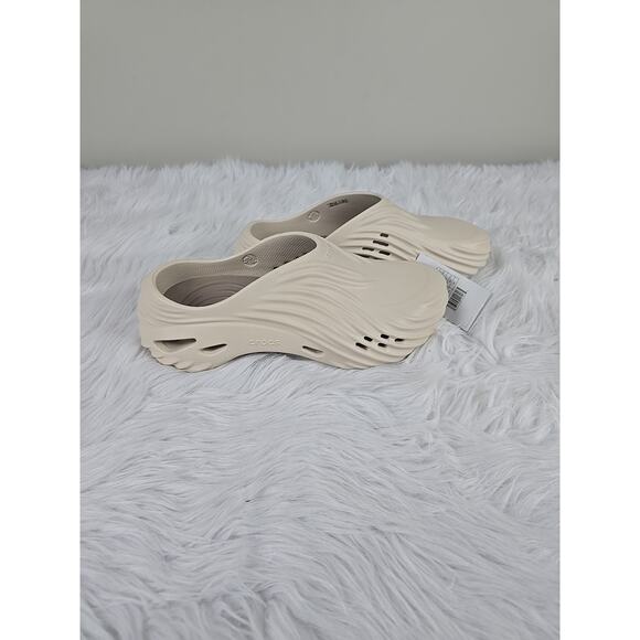 Crocs Echo Wave Almond Tint 210521-0LD Men's 9 Women's 11 New Slip On Comfort - Picture 7 of 9